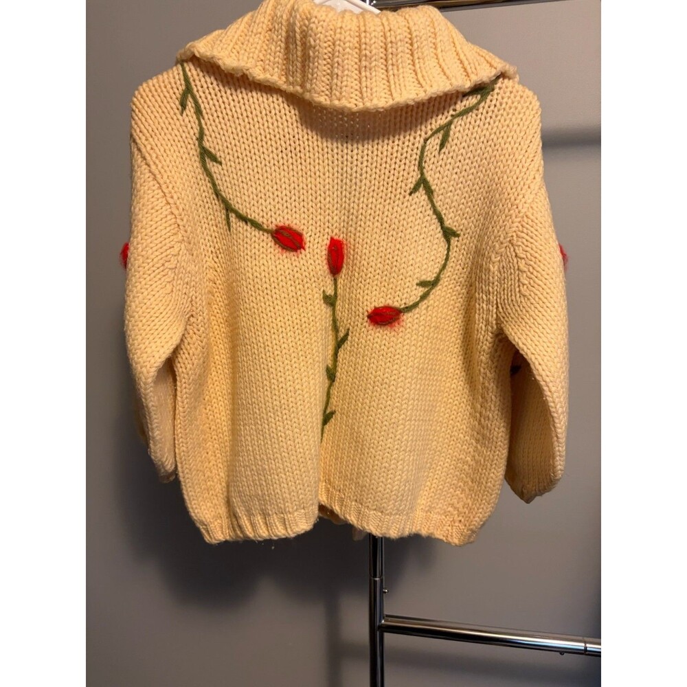 Cream Chunky Knit Cardigan Red Rose Floral Embroidered Shawl Collar Cottagecore - Picture 3 of 6